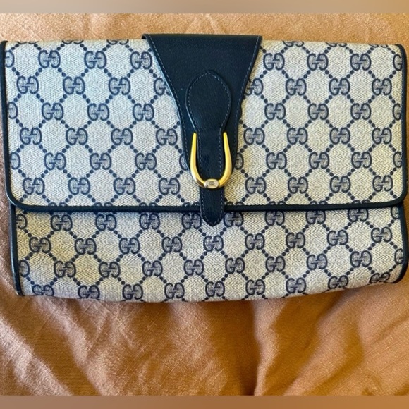 Auth GUCCI Signature Navy Blues Coated Canvas & Leather Clutch Bag w/ Pockets - Picture 10 of 12